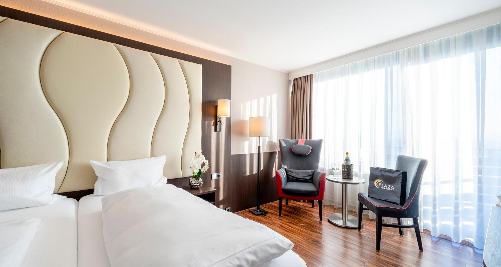 Plaza Hotel Foehr Am Bodensee Friedrichshafen Bagian luar foto