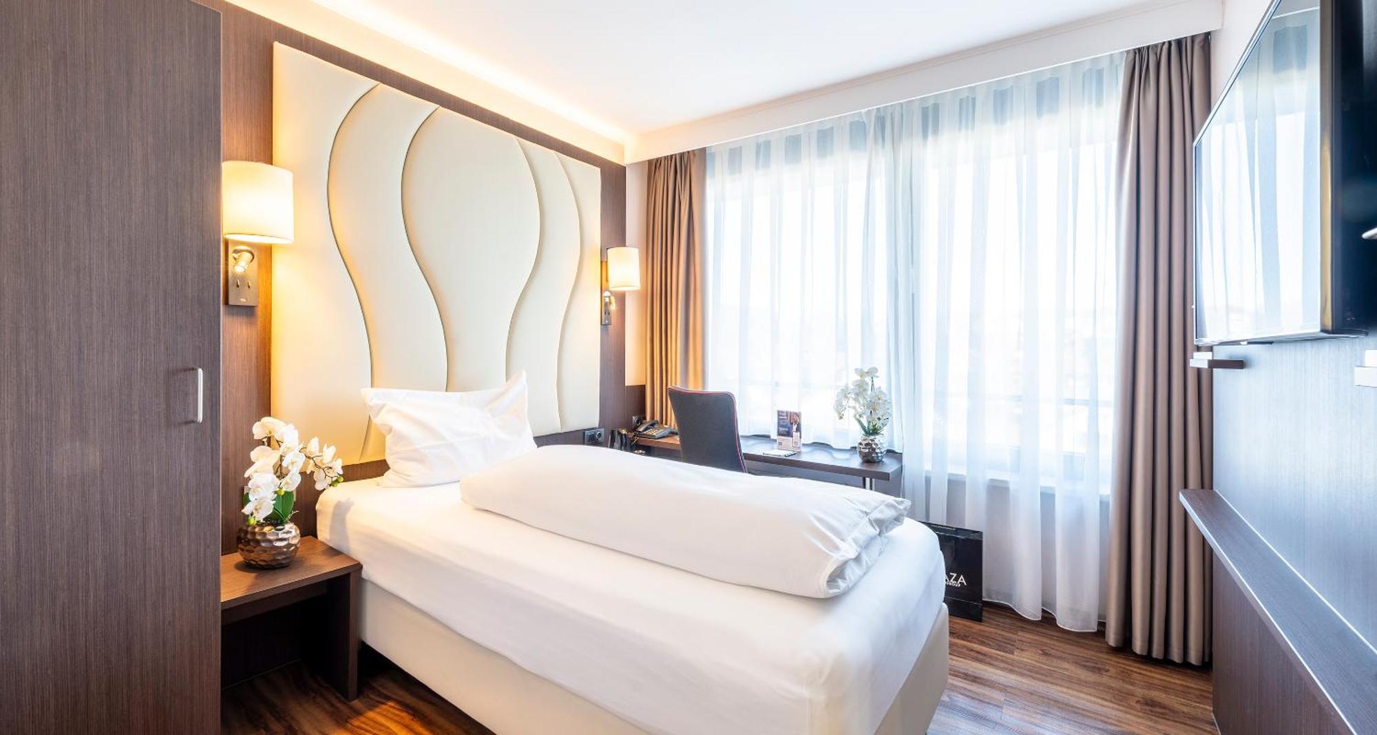 Plaza Hotel Foehr Am Bodensee Friedrichshafen Bagian luar foto